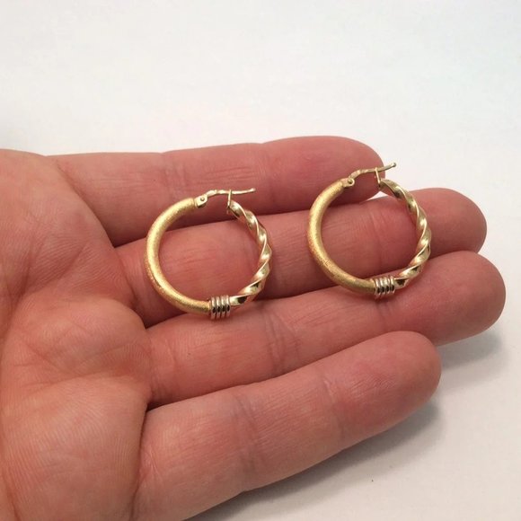 18K YELLOW Solid Real GOLD POLISHED PLAIN TWISTED HOOPS HOOP EARRINGS 1'' - Picture 6 of 8